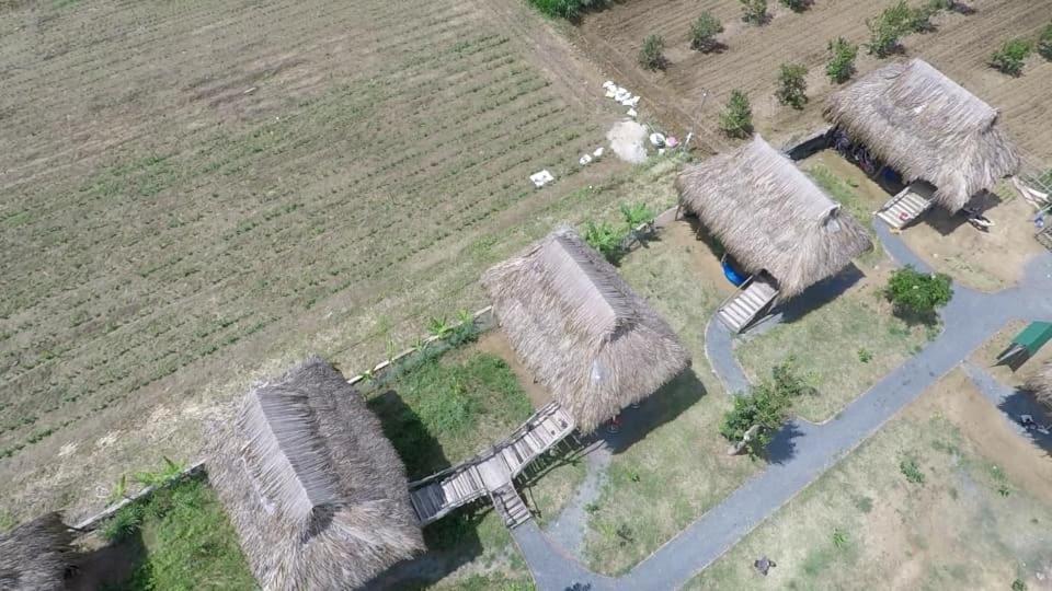 Sunny Field Eco Stilt House Villa Cat Tien Exterior photo